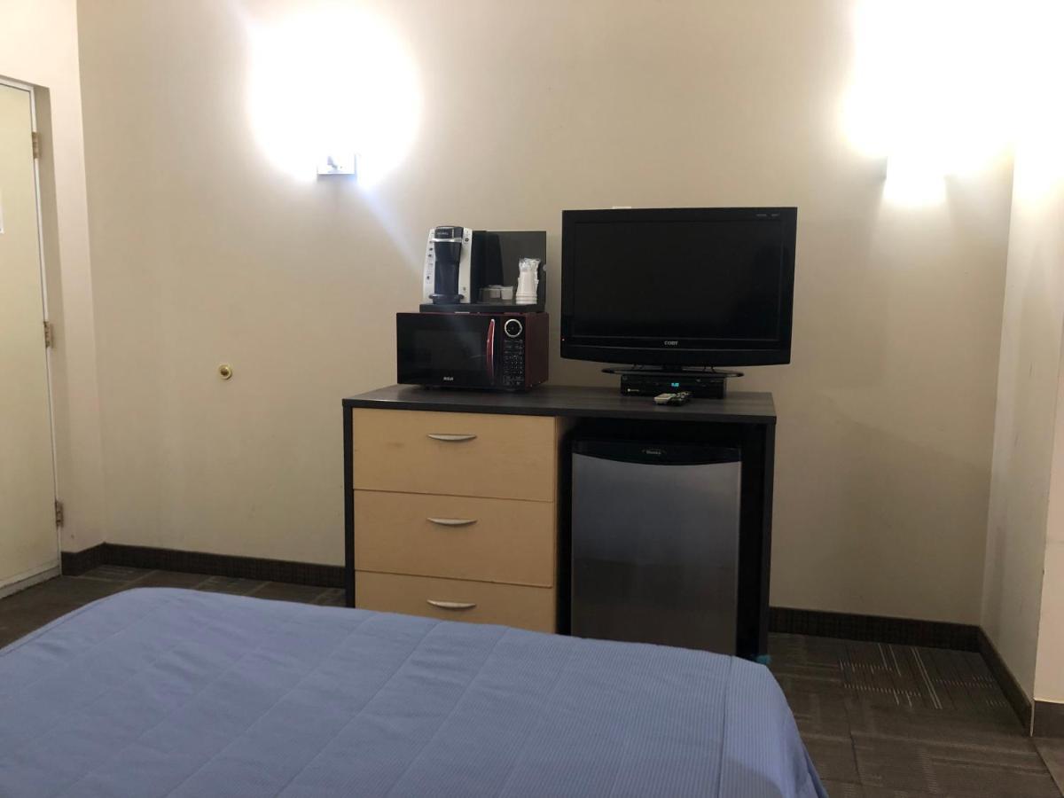 Motel Falcon Brossard Ngoại thất bức ảnh