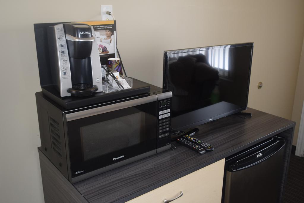 Motel Falcon Brossard Ngoại thất bức ảnh