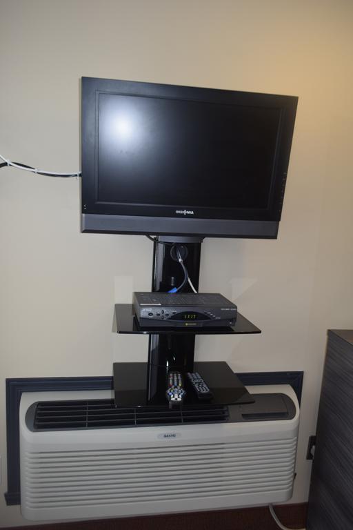 Motel Falcon Brossard Ngoại thất bức ảnh